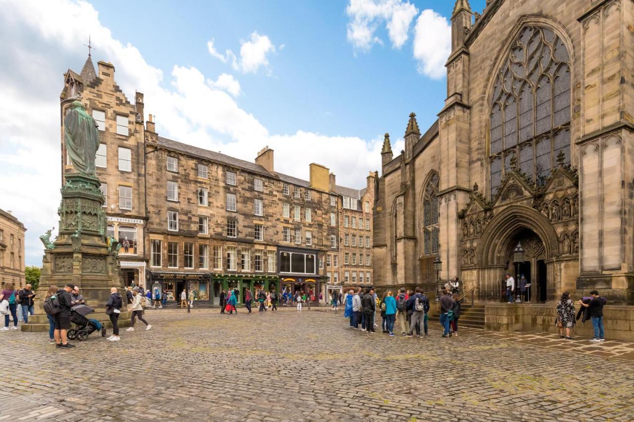 Royal Mile Apartments By Joivy Edinburg Exteriör bild