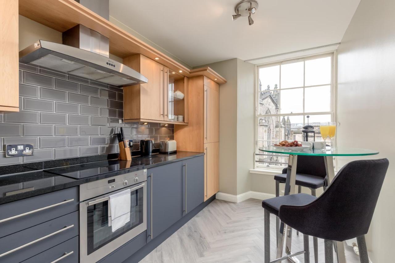 Royal Mile Apartments By Joivy Edinburg Exteriör bild