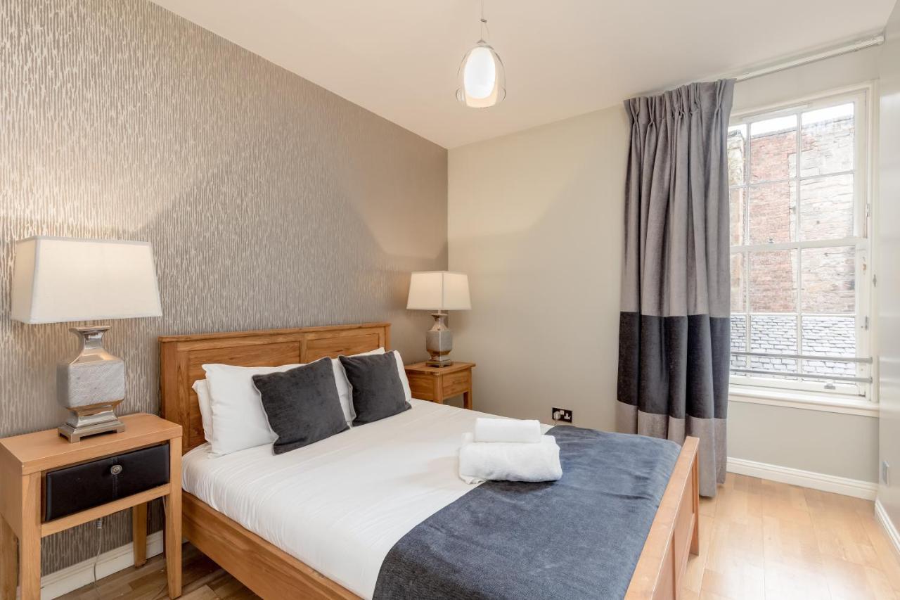 Royal Mile Apartments By Joivy Edinburg Exteriör bild