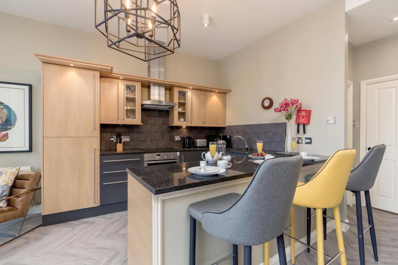 Royal Mile Apartments By Joivy Edinburg Exteriör bild