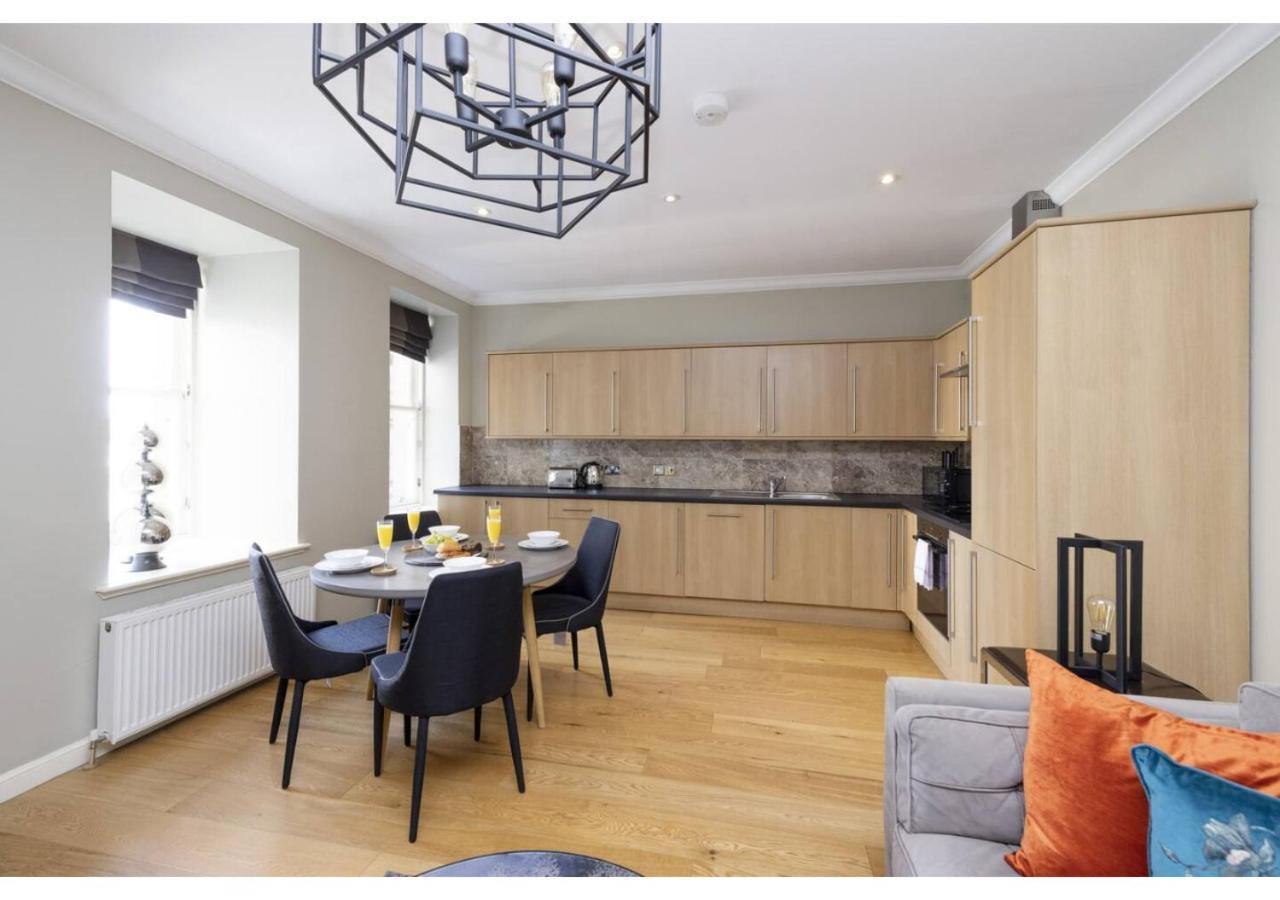 Royal Mile Apartments By Joivy Edinburg Exteriör bild