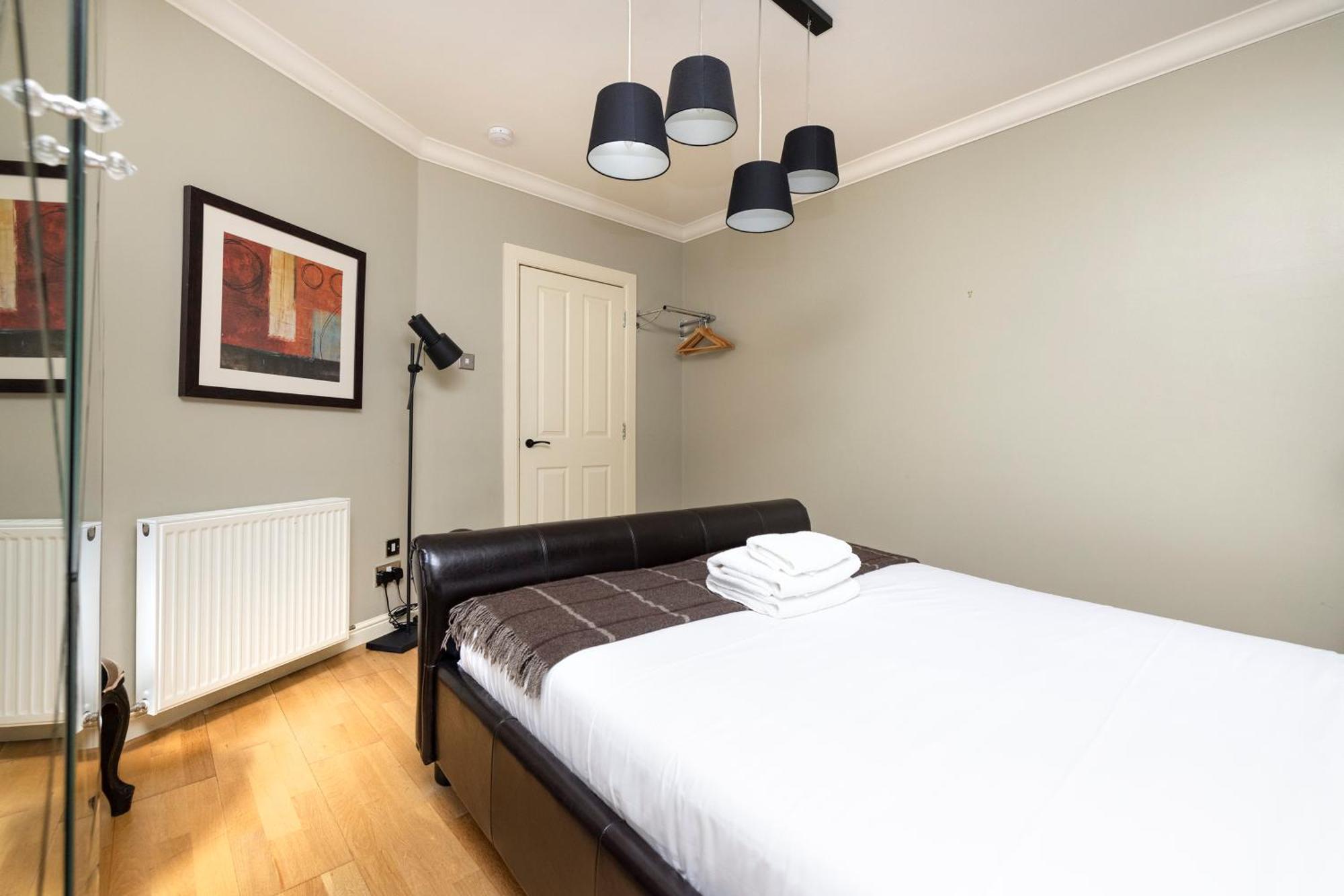 Royal Mile Apartments By Joivy Edinburg Exteriör bild