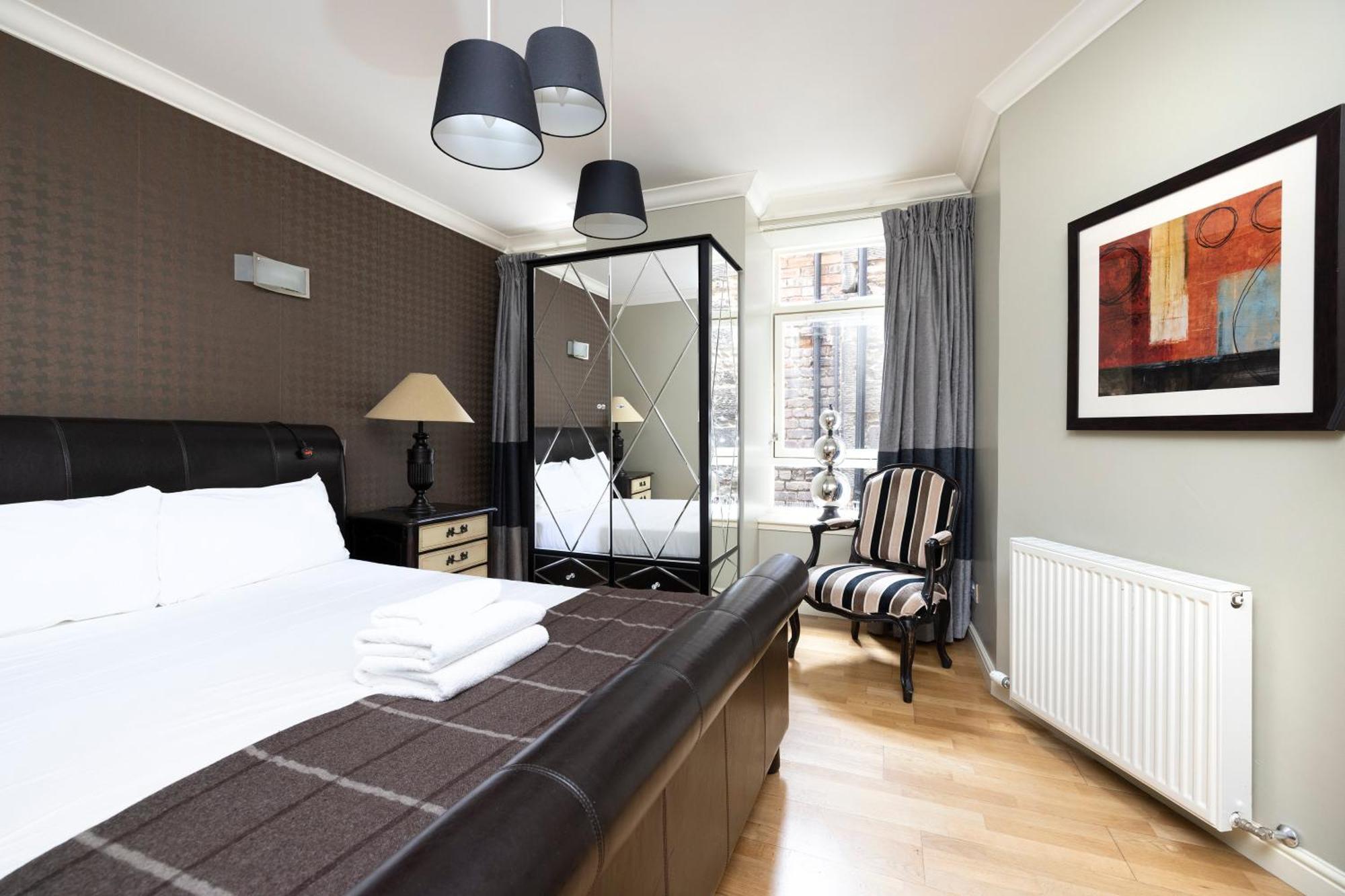 Royal Mile Apartments By Joivy Edinburg Exteriör bild